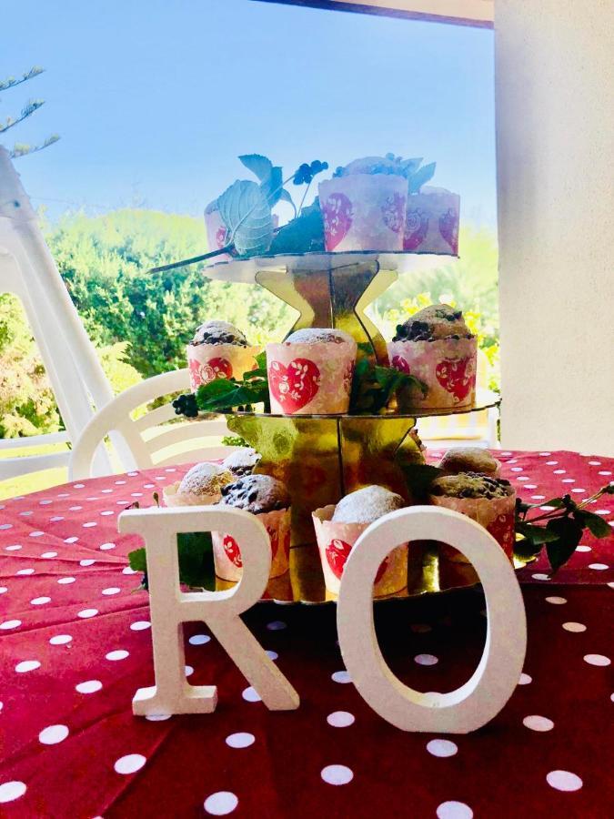 Villa Ro Porto Columbu - Perd'E Sali 外观 照片